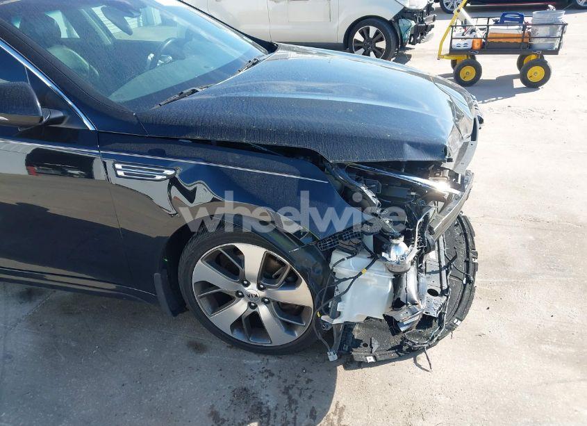 Photo 6 of 2019 Kia Optima S (VIN 5XXGT4L32KG372587)