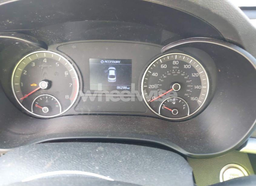 Photo 7 of 2019 Kia Optima S (VIN 5XXGT4L32KG372587)