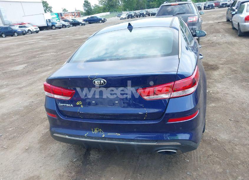 Photo 16 of 2019 Kia Optima LX (VIN 5XXGT4L32KG375070)