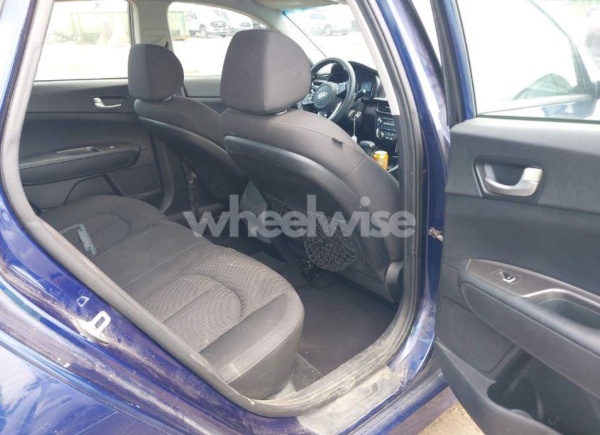 Photo 8 of 2019 Kia Optima LX (VIN 5XXGT4L32KG375070)