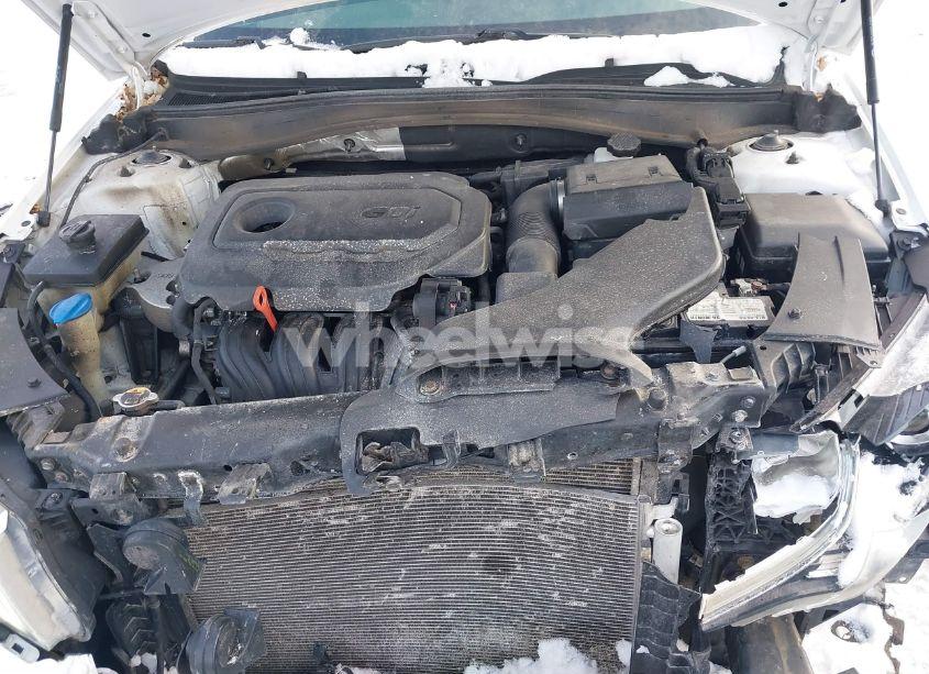 Photo 10 of 2019 Kia Optima LX (VIN 5XXGT4L32KG376624)