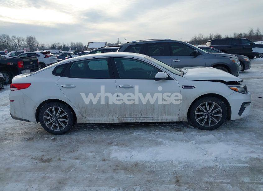 Photo 13 of 2019 Kia Optima LX (VIN 5XXGT4L32KG376624)
