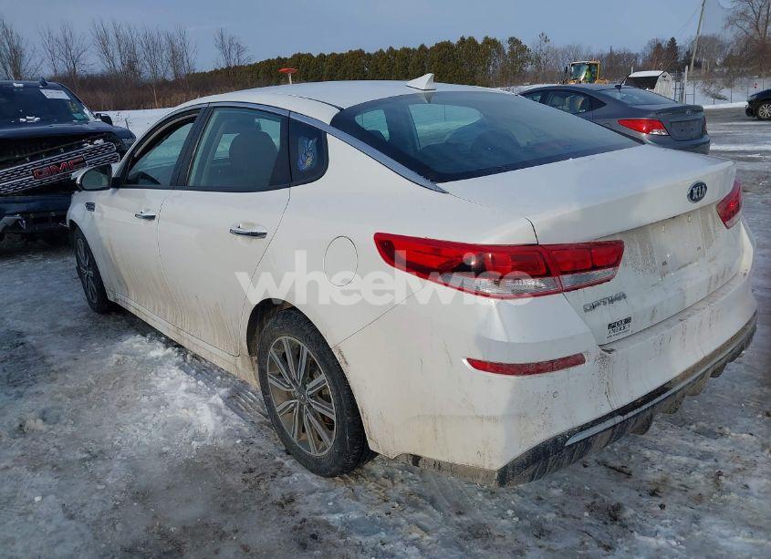 Photo 3 of 2019 Kia Optima LX (VIN 5XXGT4L32KG376624)