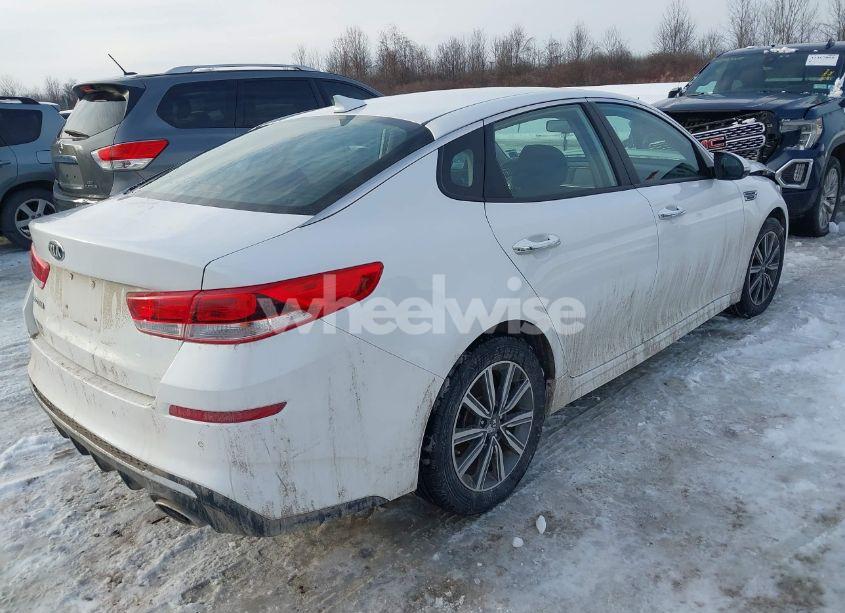 Photo 4 of 2019 Kia Optima LX (VIN 5XXGT4L32KG376624)