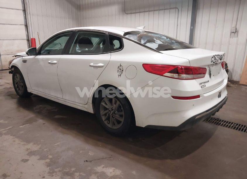 Photo 3 of 2020 Kia Optima LX (VIN 5XXGT4L32LG394087)