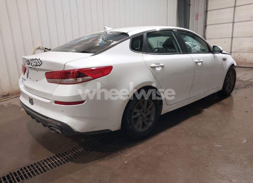 Photo 4 of 2020 Kia Optima LX (VIN 5XXGT4L32LG394087)
