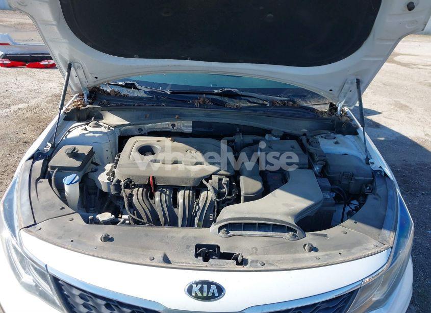 Photo 10 of 2020 Kia Optima LX (VIN 5XXGT4L32LG396843)