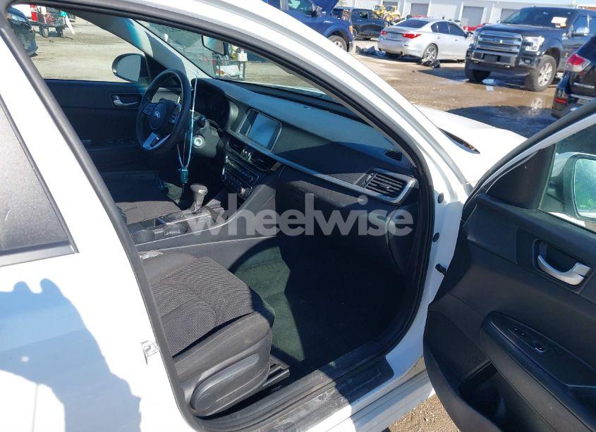 Photo 5 of 2020 Kia Optima LX (VIN 5XXGT4L32LG396843)