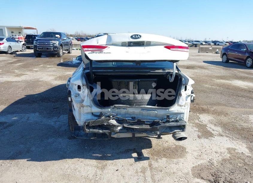 Photo 6 of 2020 Kia Optima LX (VIN 5XXGT4L32LG396843)