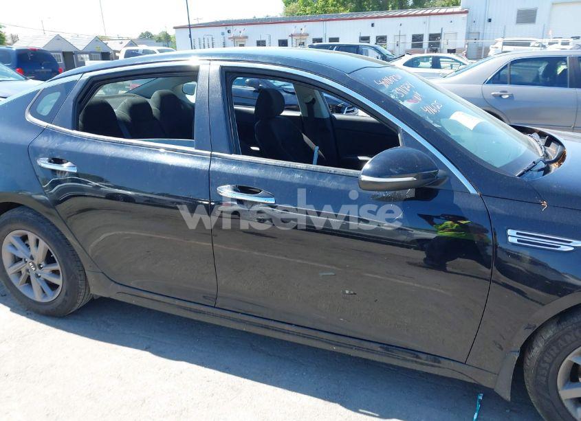 Photo 12 of 2020 Kia Optima LX (VIN 5XXGT4L32LG401068)