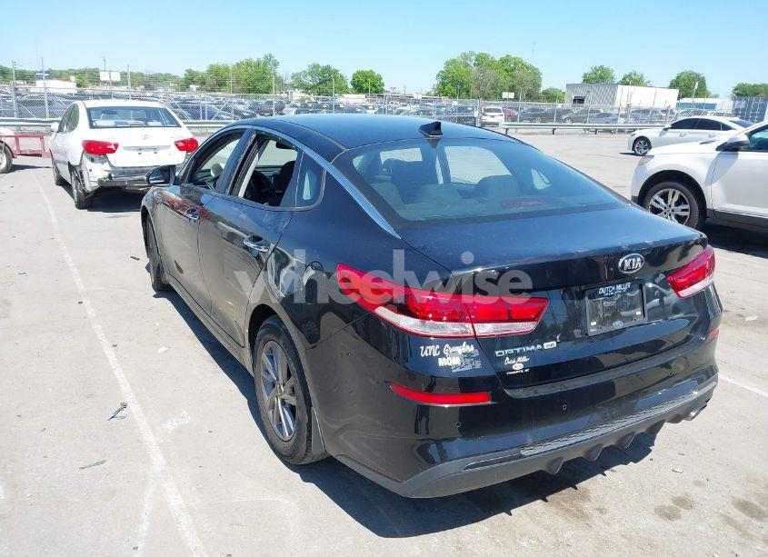 Photo 3 of 2020 Kia Optima LX (VIN 5XXGT4L32LG401068)