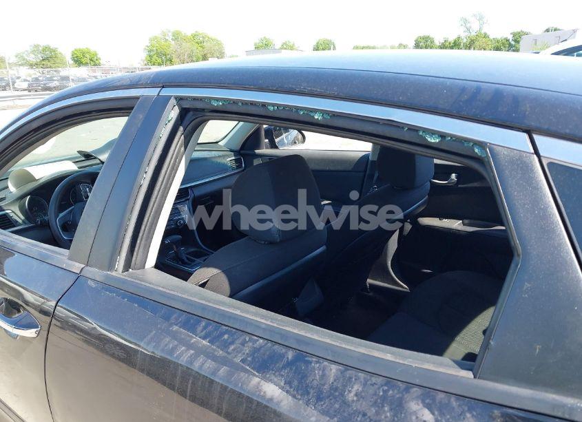 Photo 6 of 2020 Kia Optima LX (VIN 5XXGT4L32LG401068)