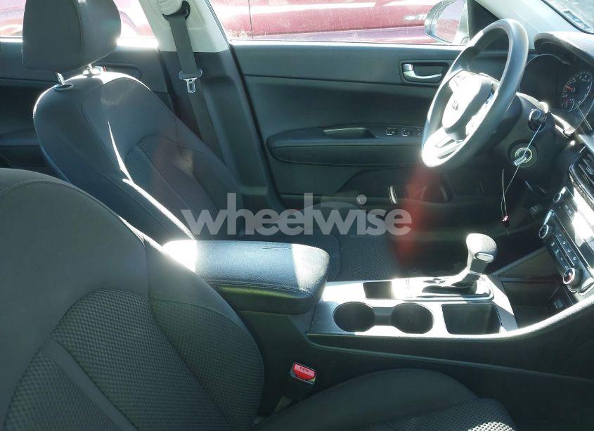 Photo 5 of 2020 Kia Optima LX (VIN 5XXGT4L32LG412443)