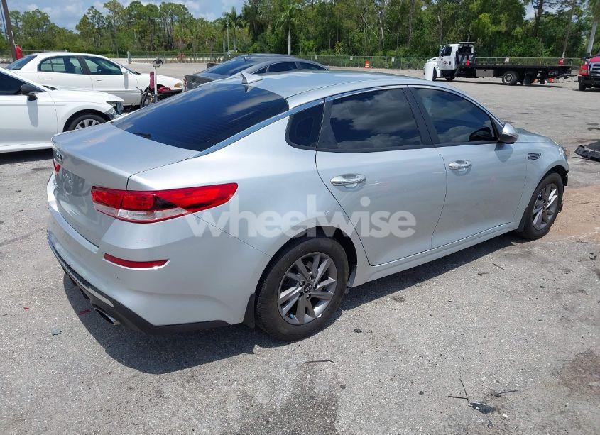 Photo 4 of 2020 Kia Optima LX (VIN 5XXGT4L32LG420218)