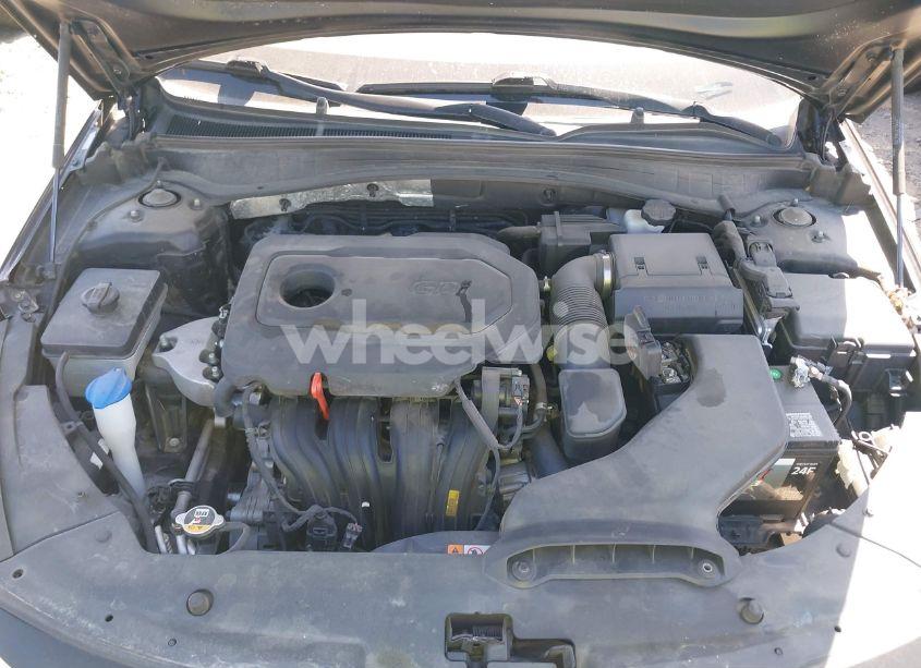 Photo 10 of 2020 Kia Optima LX (VIN 5XXGT4L32LG421062)