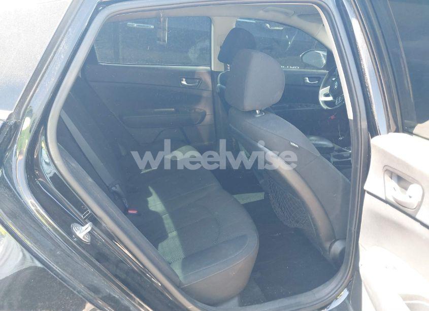 Photo 8 of 2020 Kia Optima LX (VIN 5XXGT4L32LG421062)