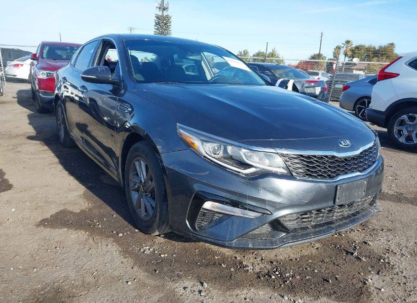 2020 Kia Optima LX (VIN 5XXGT4L32LG423376) main photo