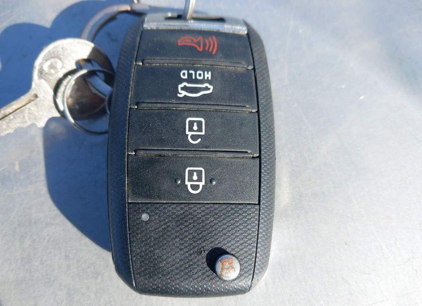 Photo 11 of 2020 Kia Optima LX (VIN 5XXGT4L32LG423376)