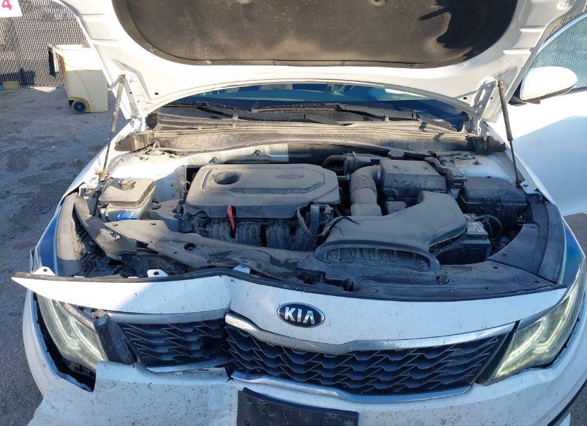 Photo 10 of 2020 Kia Optima LX (VIN 5XXGT4L32LG428447)