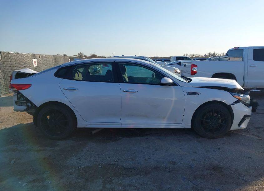 Photo 14 of 2020 Kia Optima LX (VIN 5XXGT4L32LG428447)