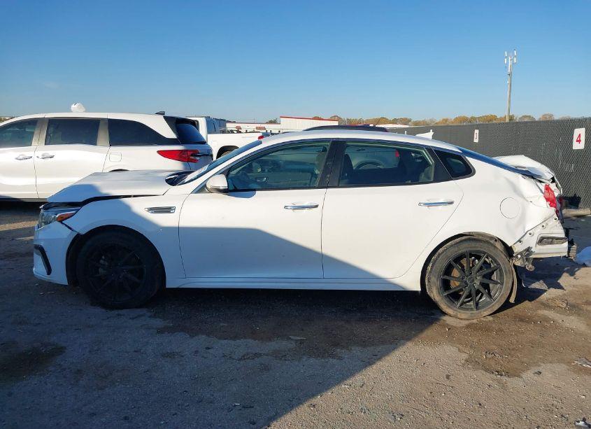 Photo 15 of 2020 Kia Optima LX (VIN 5XXGT4L32LG428447)