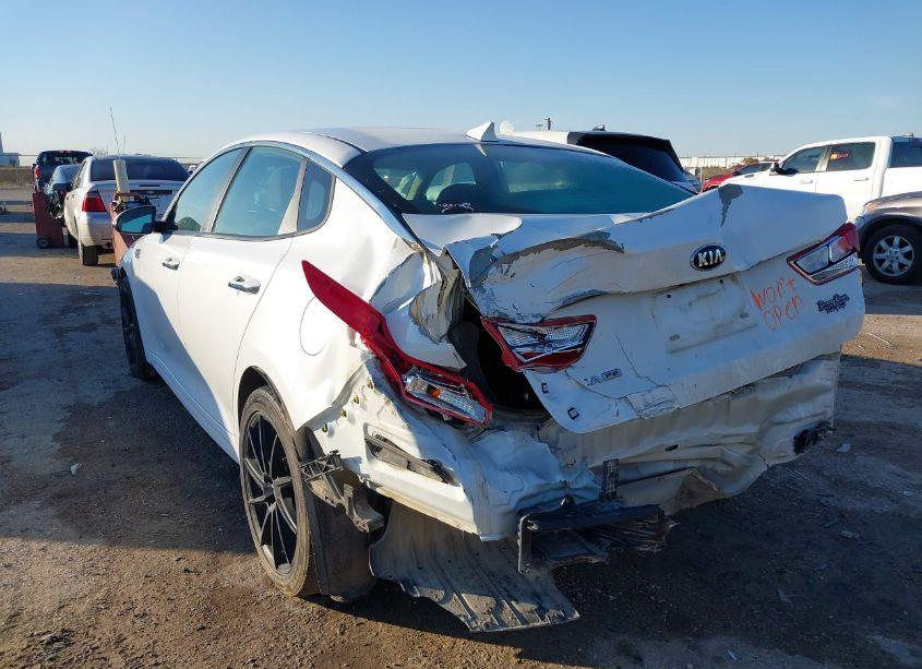 Photo 3 of 2020 Kia Optima LX (VIN 5XXGT4L32LG428447)