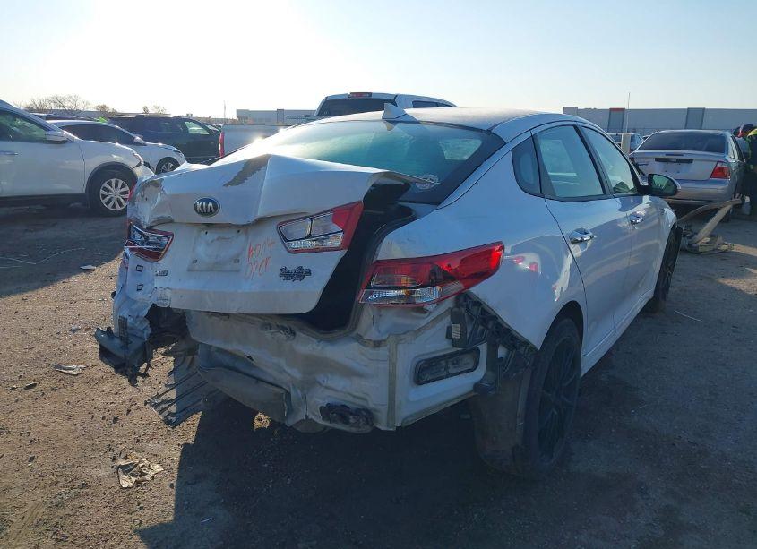 Photo 4 of 2020 Kia Optima LX (VIN 5XXGT4L32LG428447)