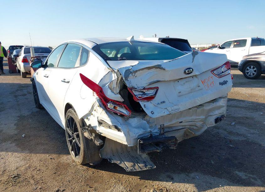 Photo 6 of 2020 Kia Optima LX (VIN 5XXGT4L32LG428447)