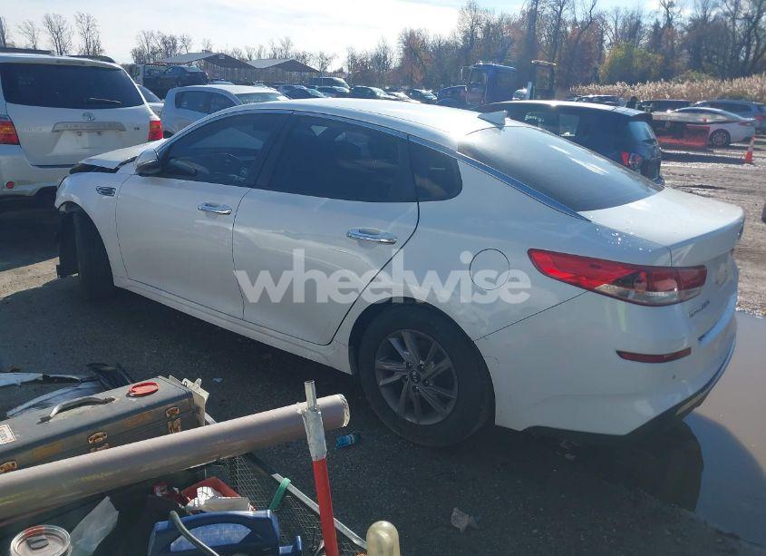 Photo 3 of 2020 Kia Optima LX (VIN 5XXGT4L32LG431087)