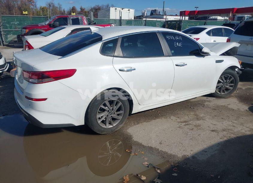 Photo 4 of 2020 Kia Optima LX (VIN 5XXGT4L32LG431087)