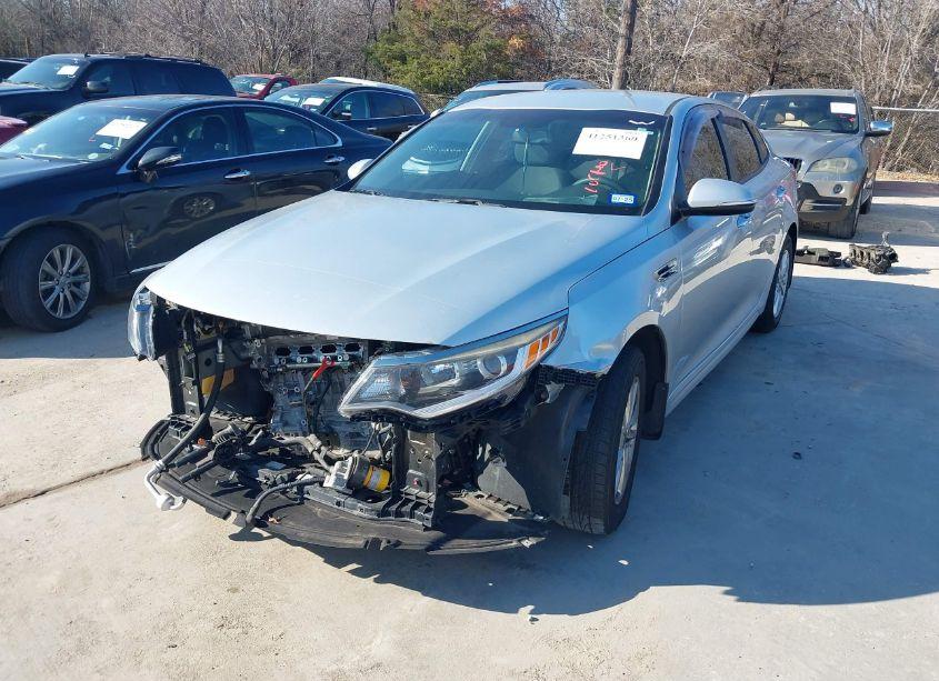 Photo 2 of 2016 Kia Optima LX (VIN 5XXGT4L33GG009724)
