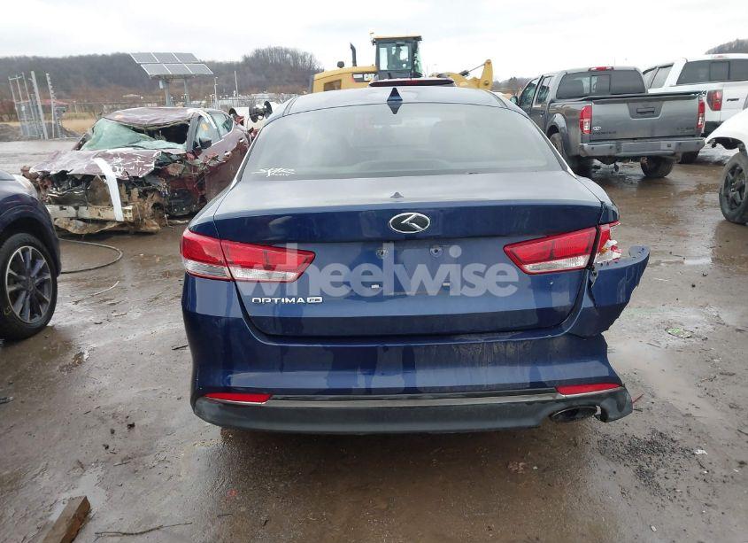 Photo 16 of 2016 Kia Optima LX (VIN 5XXGT4L33GG038902)