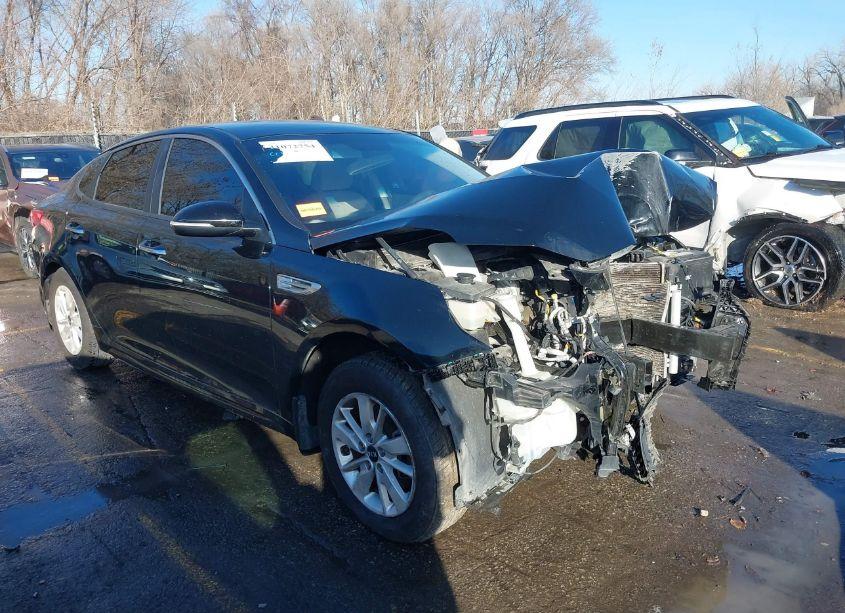 2016 Kia Optima LX (VIN 5XXGT4L33GG048443) main photo