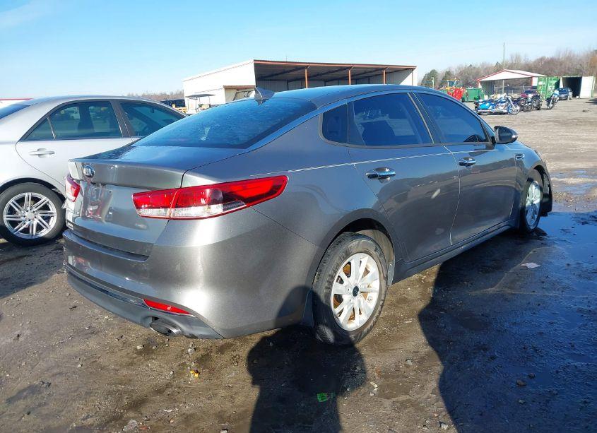 Photo 4 of 2016 Kia Optima LX (VIN 5XXGT4L33GG100301)