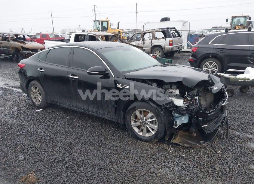 2016 Kia Optima LX (VIN 5XXGT4L33GG110150) main photo