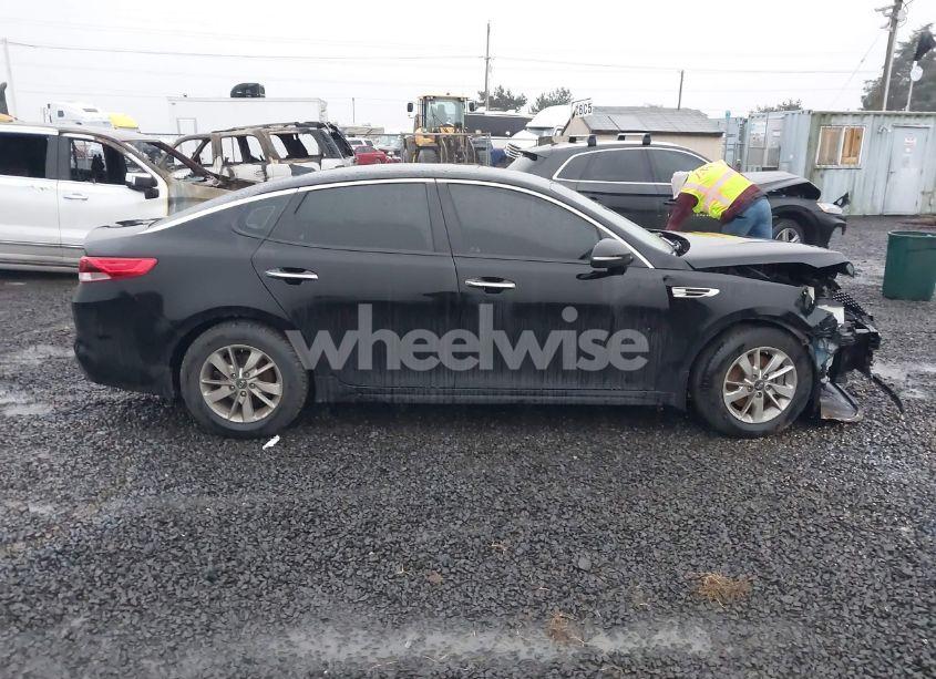 Photo 13 of 2016 Kia Optima LX (VIN 5XXGT4L33GG110150)