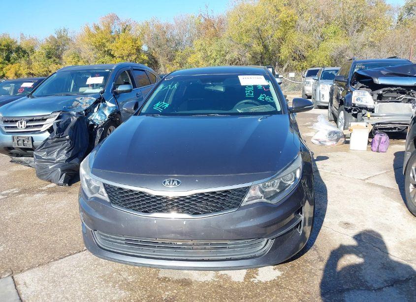 Photo 12 of 2017 Kia Optima LX (VIN 5XXGT4L33HG123806)