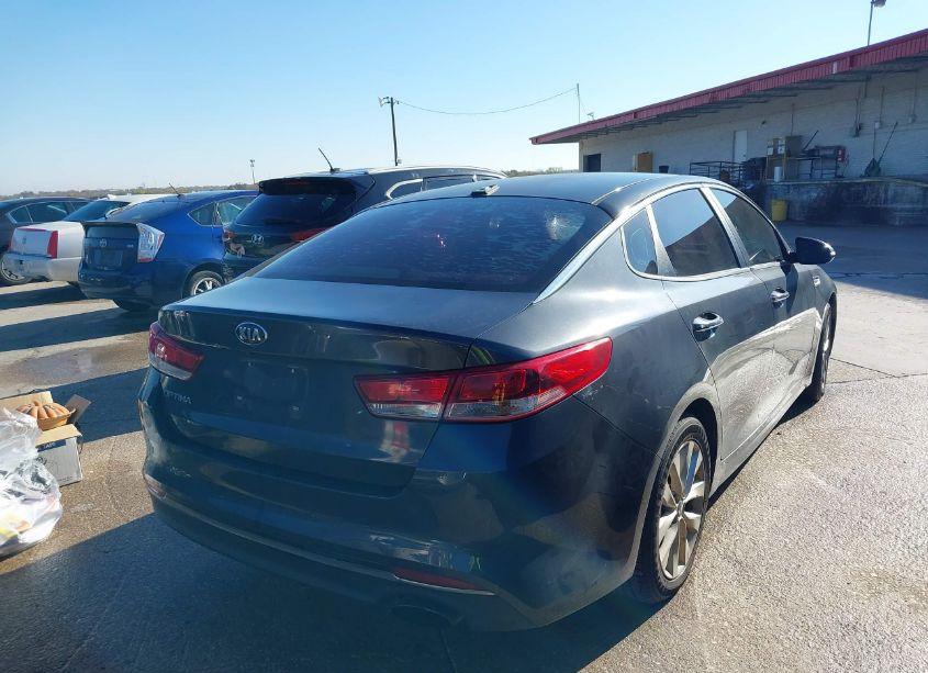 Photo 4 of 2017 Kia Optima LX (VIN 5XXGT4L33HG123806)