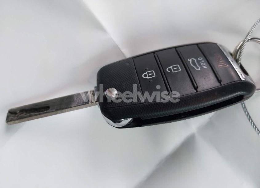 Photo 11 of 2017 Kia Optima LX (VIN 5XXGT4L33HG126012)