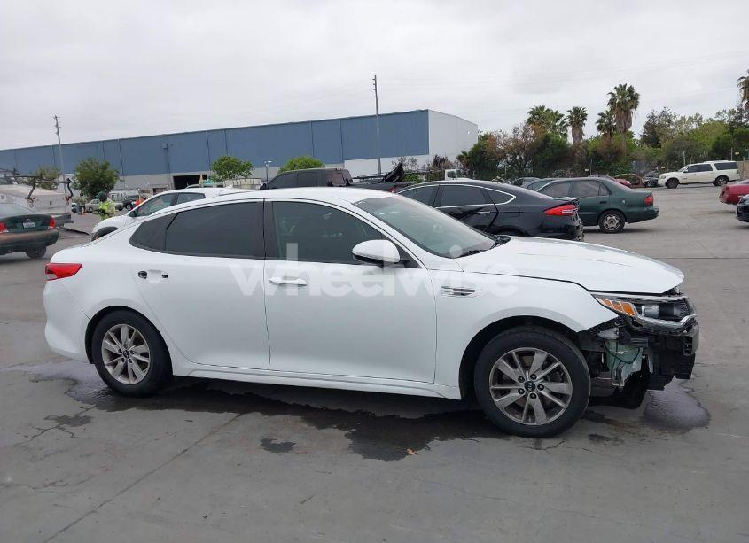 Photo 14 of 2017 Kia Optima LX (VIN 5XXGT4L33HG126012)