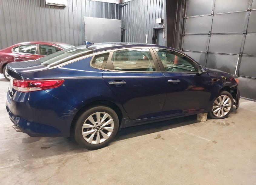 Photo 13 of 2017 Kia Optima LX (VIN 5XXGT4L33HG130254)