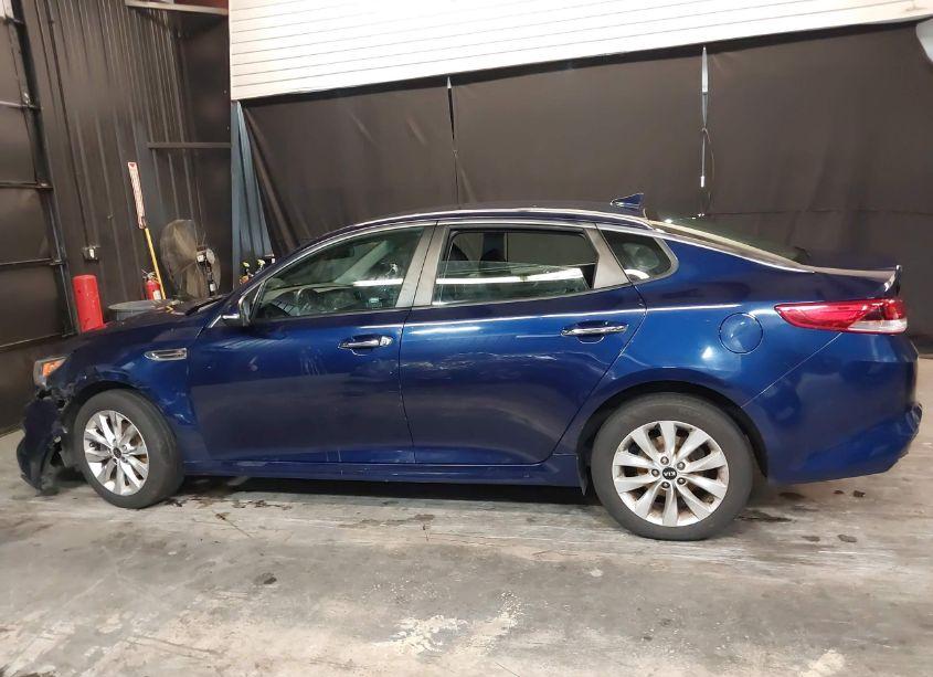 Photo 14 of 2017 Kia Optima LX (VIN 5XXGT4L33HG130254)