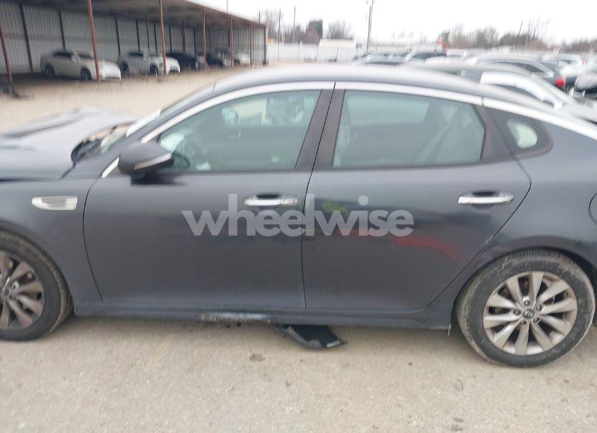 Photo 14 of 2017 Kia Optima LX (VIN 5XXGT4L33HG131596)