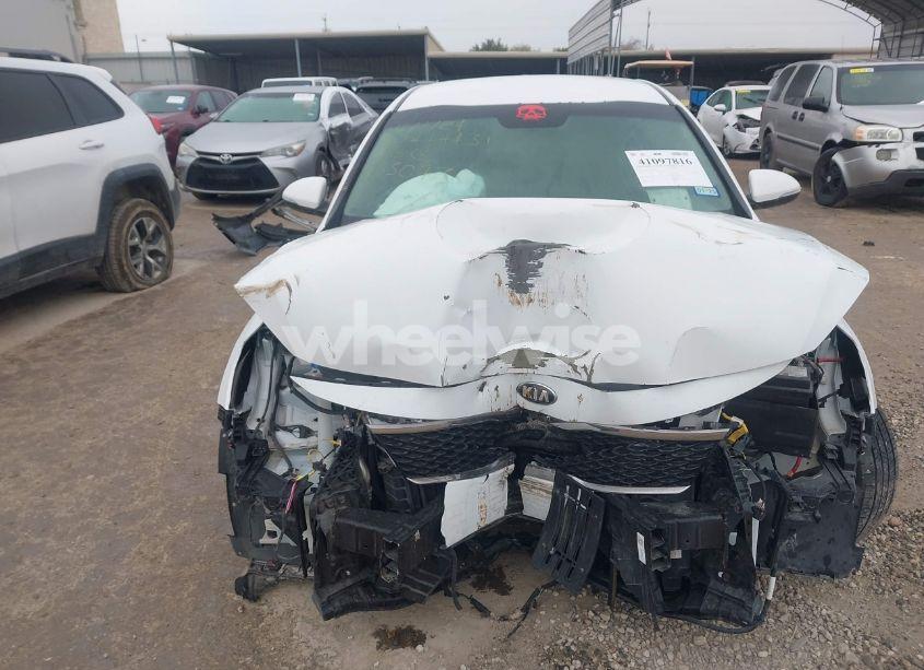 Photo 13 of 2017 Kia Optima LX (VIN 5XXGT4L33HG133073)