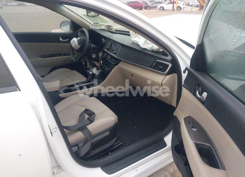 Photo 5 of 2017 Kia Optima LX (VIN 5XXGT4L33HG133073)