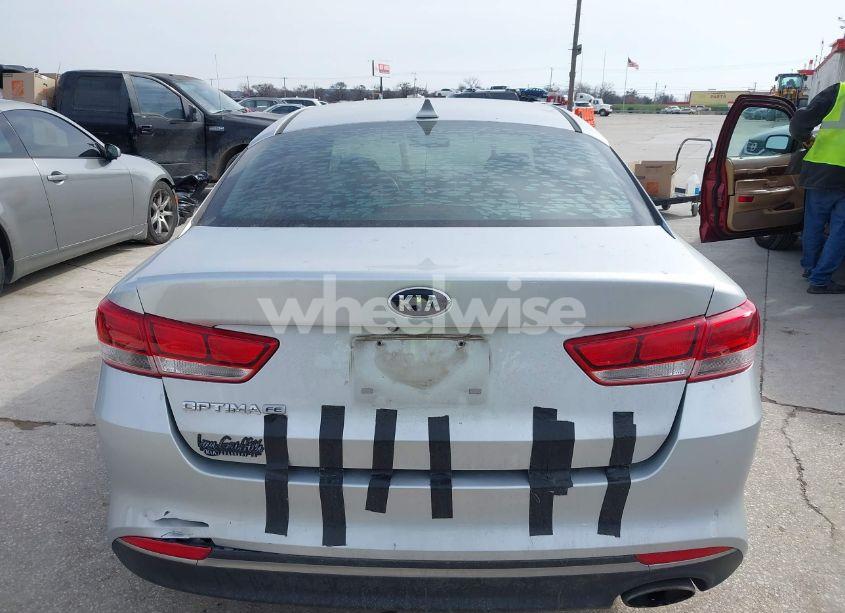 Photo 6 of 2017 Kia Optima LX (VIN 5XXGT4L33HG143781)