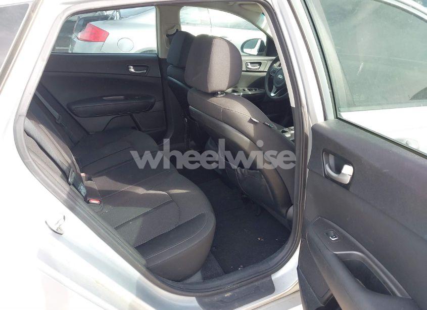 Photo 8 of 2017 Kia Optima LX (VIN 5XXGT4L33HG143781)