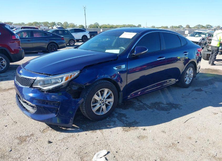 Photo 2 of 2017 Kia Optima LX (VIN 5XXGT4L33HG149824)