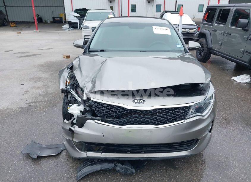 Photo 12 of 2017 Kia Optima LX (VIN 5XXGT4L33HG160726)