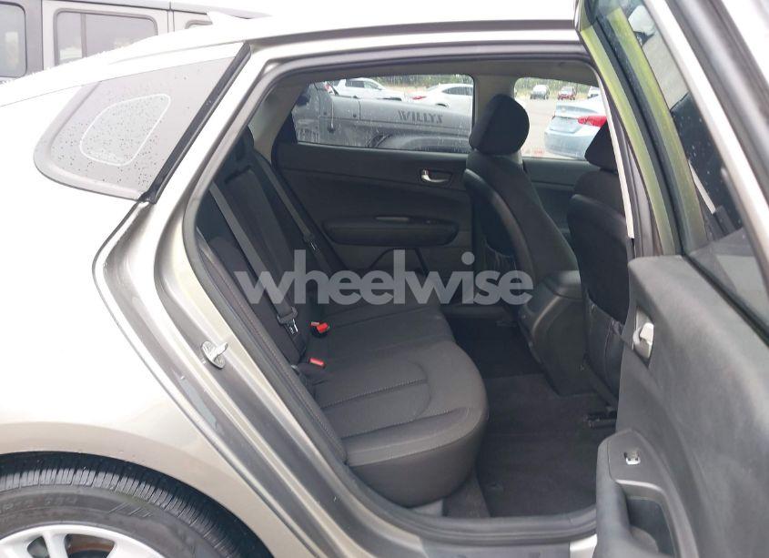 Photo 8 of 2017 Kia Optima LX (VIN 5XXGT4L33HG160726)